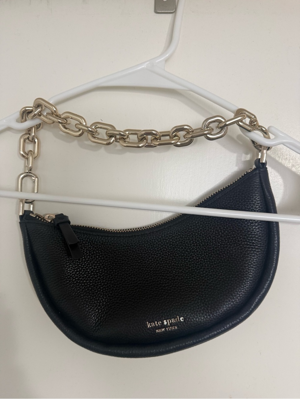 kate spade Black Pebbled Leather Crescent Shoulder Bag with Gold Chain - Picture 1 of 4